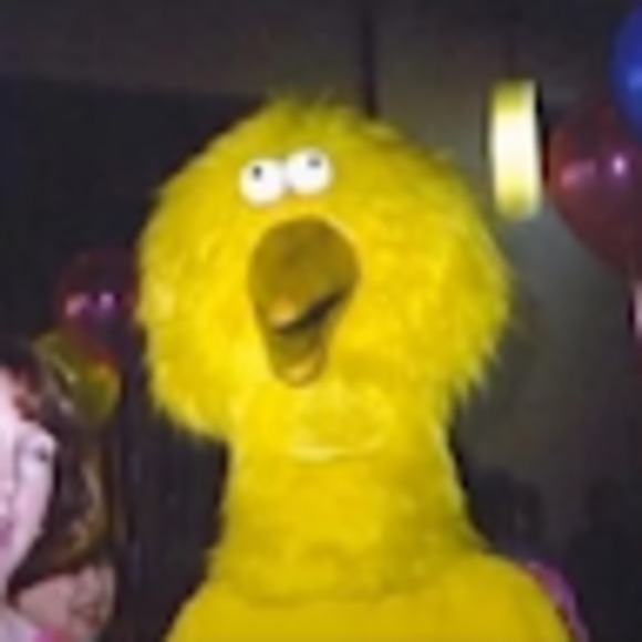 Meet your Posher, Paris - Picture 1 of 1